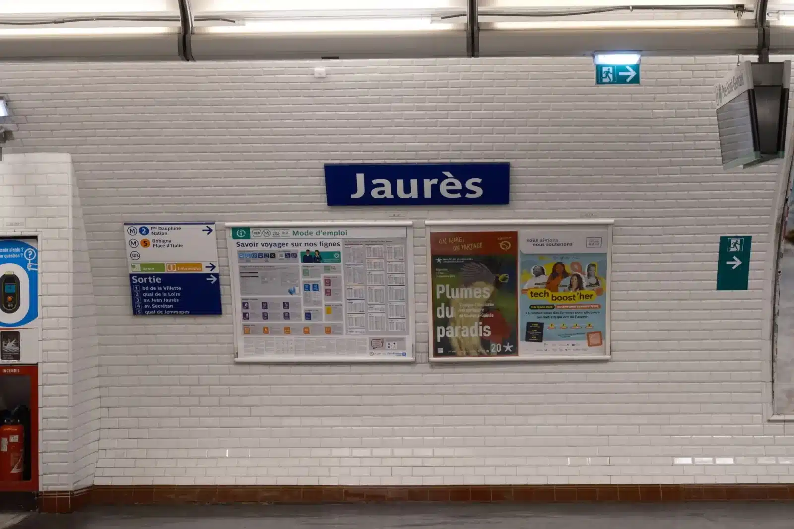 Carte interactive des stations hydrogène en France avec indicateurs de capacité colorés