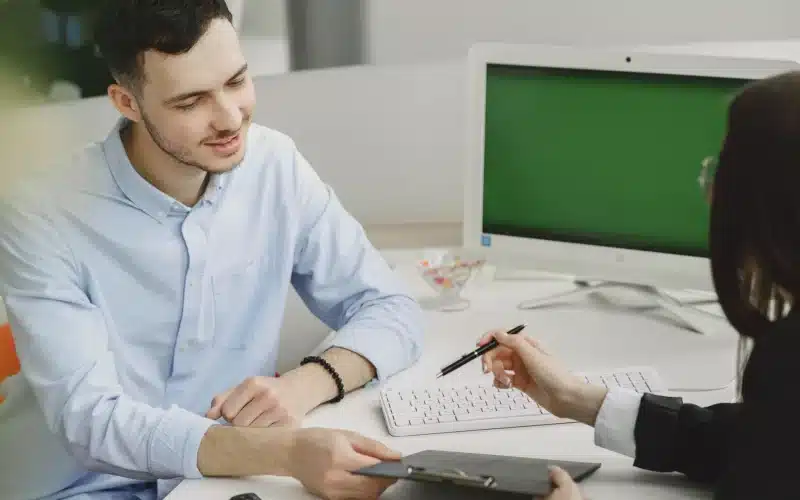 Déclaration de cession de véhicule en ligne : guide complet 2026 et astuces