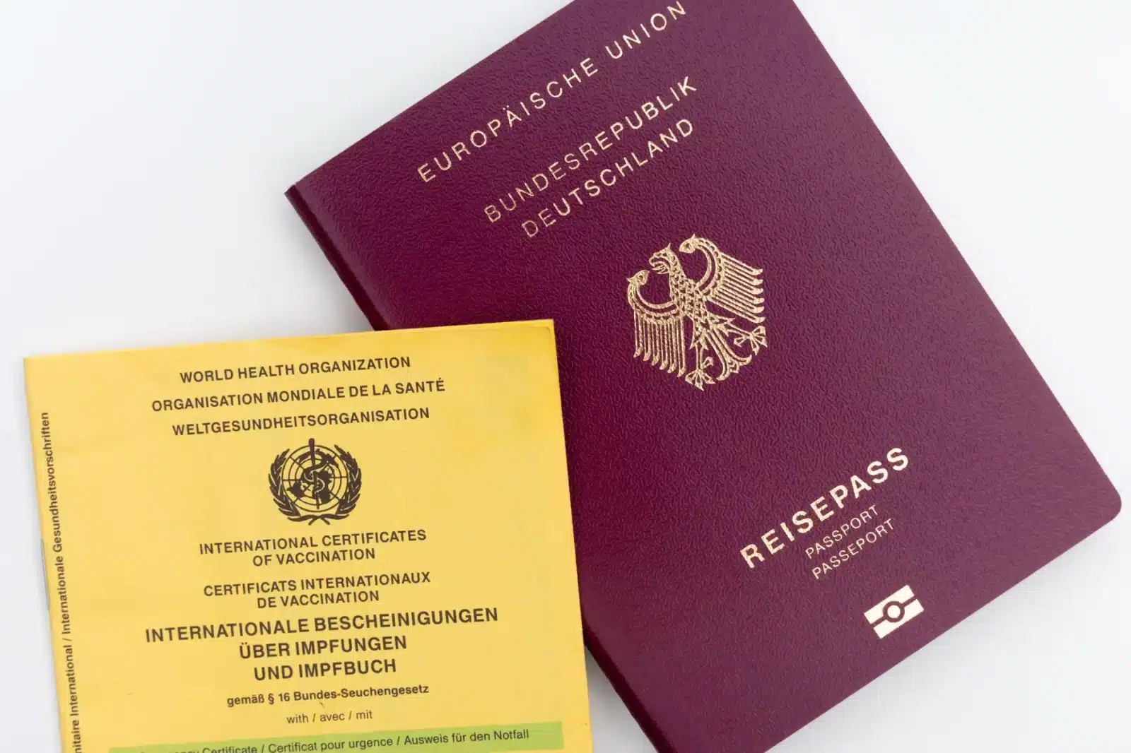 Documents réunis pour un dossier de changement de titulaire de carte grise