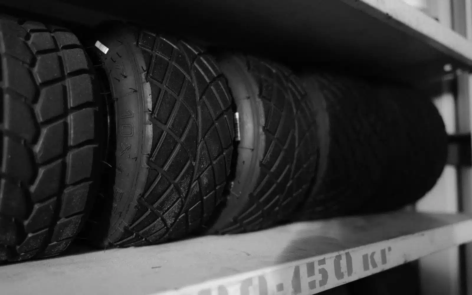 Pneus et suspension : tout savoir pour rouler en sécurité sans se ruiner