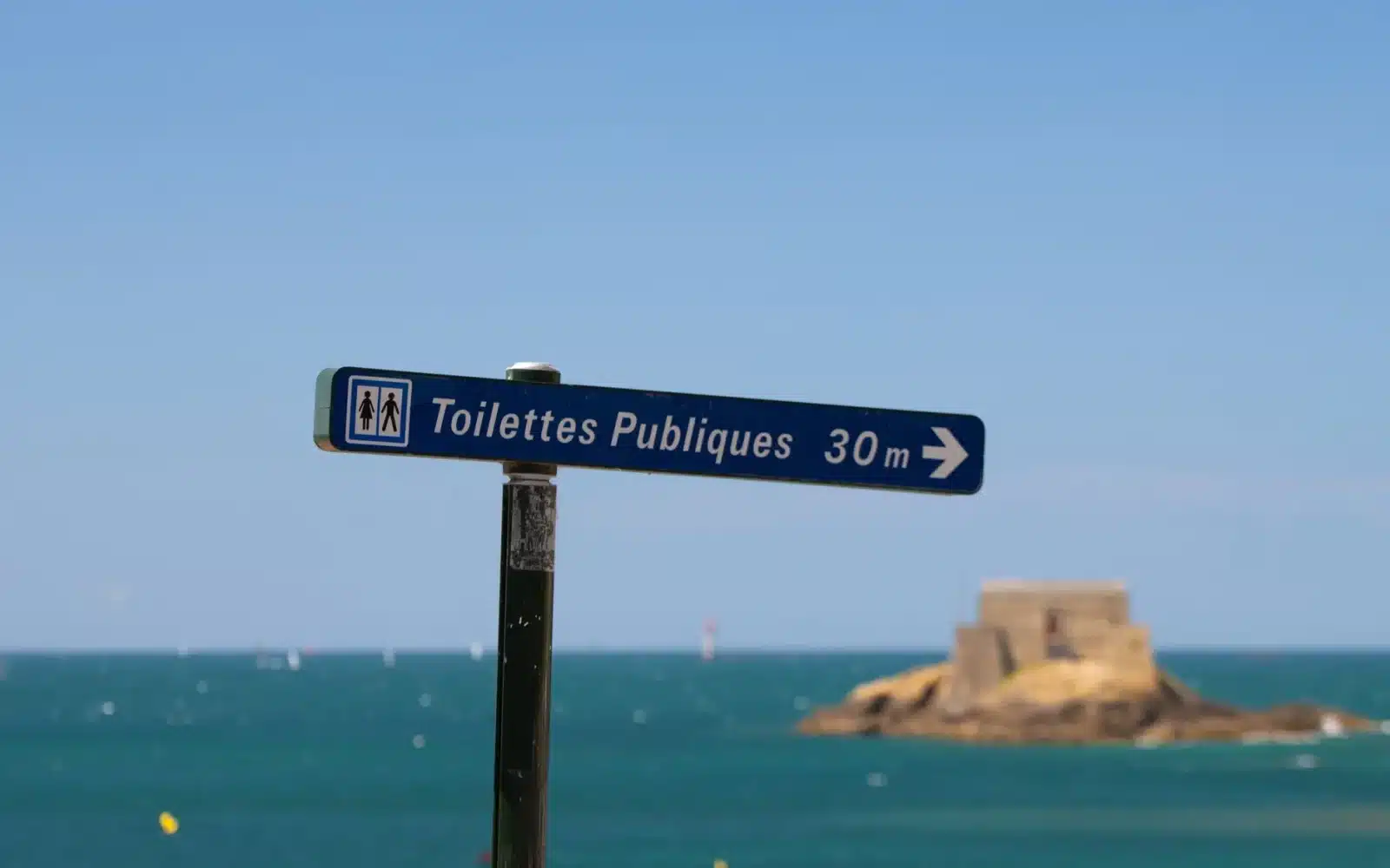 Recharge en itinérance : planifier, payer et optimiser ses trajets en VE