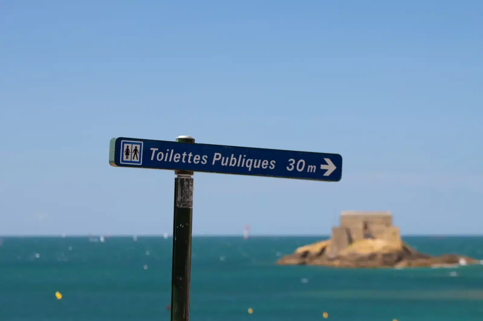 Recharge en itinérance : planifier, payer et optimiser ses trajets en VE