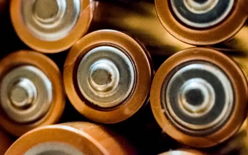 Batterie cellule : entretien et hivernage pour la faire durer