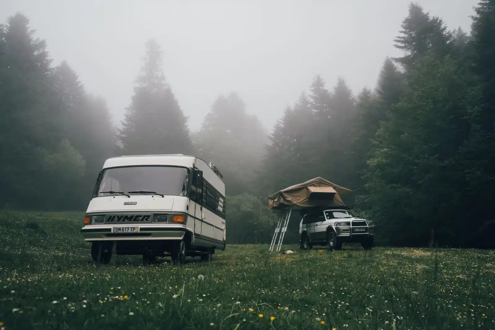 Stationnement camping-car en ville : règles, interdictions et astuces pour éviter les amendes