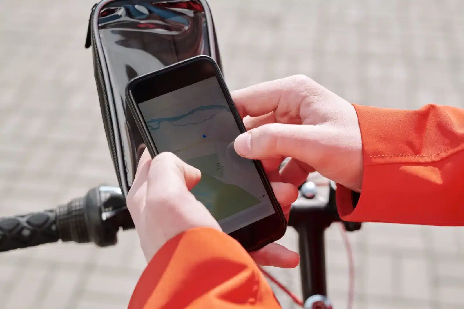Traceur GPS vélo caché : discrétion, efficacité et modèles recommandés en 2026